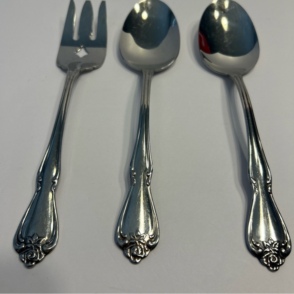 Oneida Arbor Rose Stainless 3 piece serving Spoons And Meat Fork CANADA - Picture 2 of 6